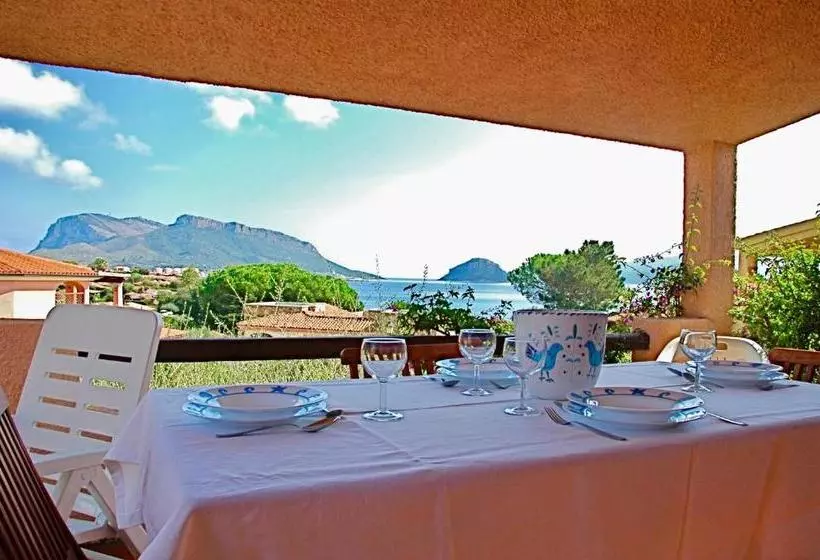 Отель Erica Piano Terra & Erica Primo Piano