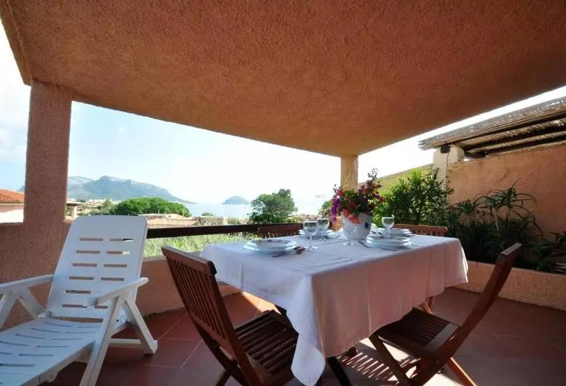 Отель Erica Piano Terra & Erica Primo Piano