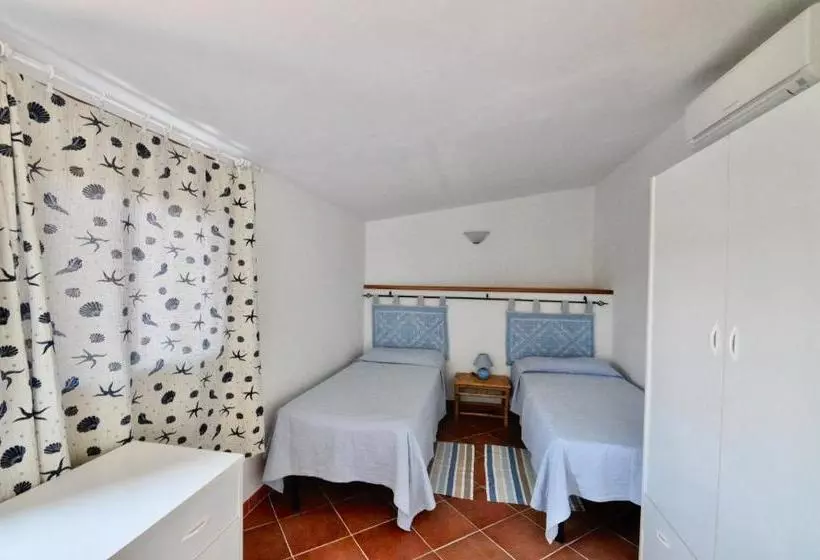 Отель Erica Piano Terra & Erica Primo Piano