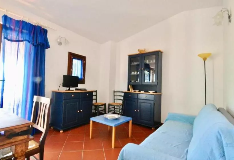 Отель Erica Piano Terra & Erica Primo Piano