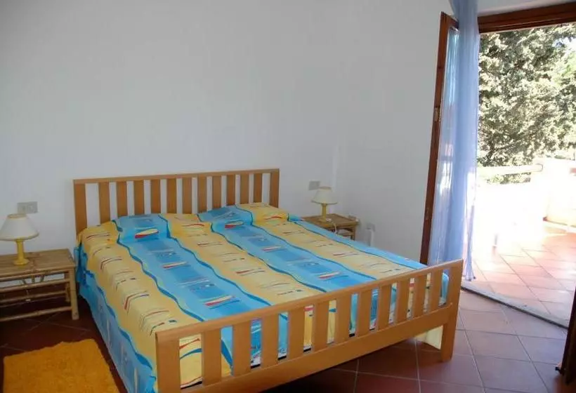 Отель Erica Piano Terra & Erica Primo Piano