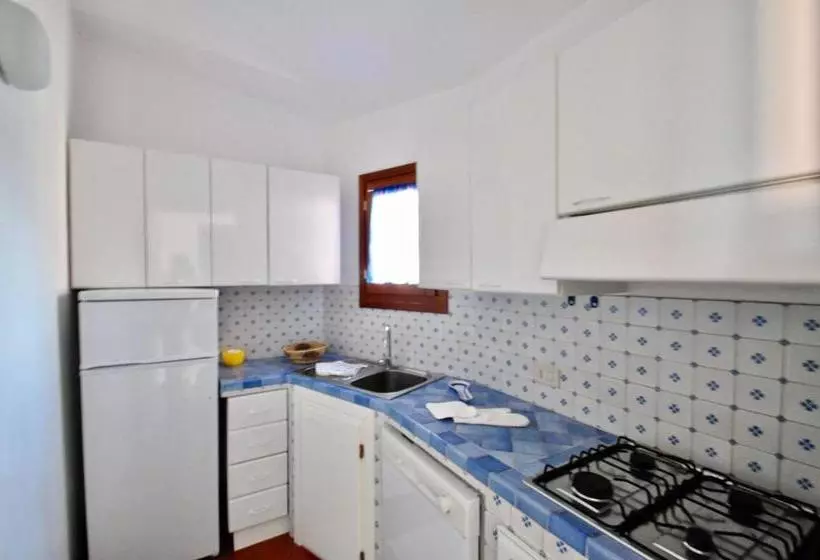 Отель Erica Piano Terra & Erica Primo Piano