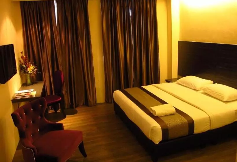 Hotel Austin Paradise Mount Austin