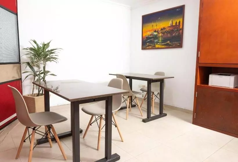 Отель Charthon Barranquilla