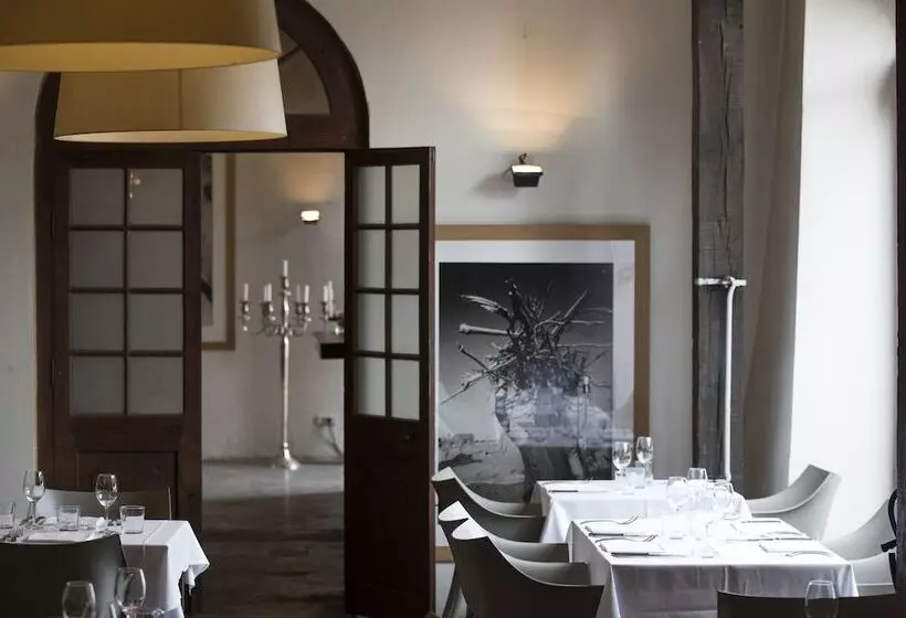 Hotelli Chateau Les Merles Et Ses Villas