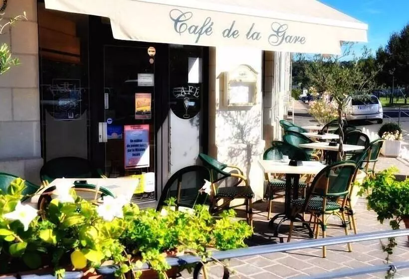 ホテル Hôtel Belle Epoque