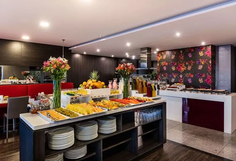 Отель NH Bogota Urban 26 Royal