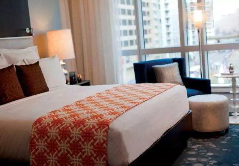 Hotelli Renaissance Arlington Capital View