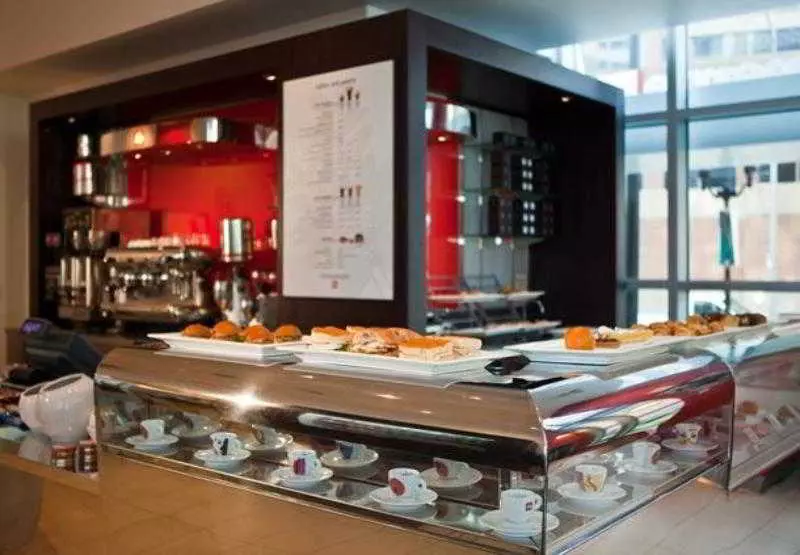 Hotelli Renaissance Arlington Capital View