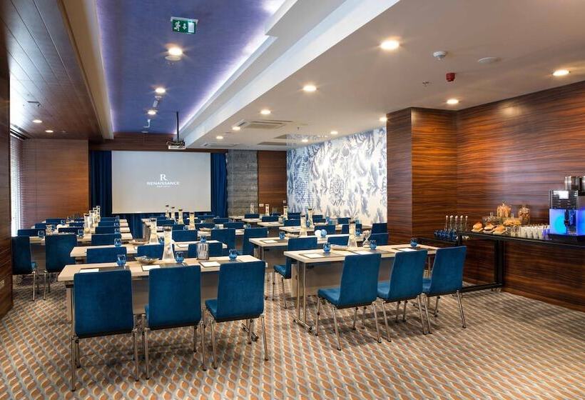 هتل Renaissance Izmir