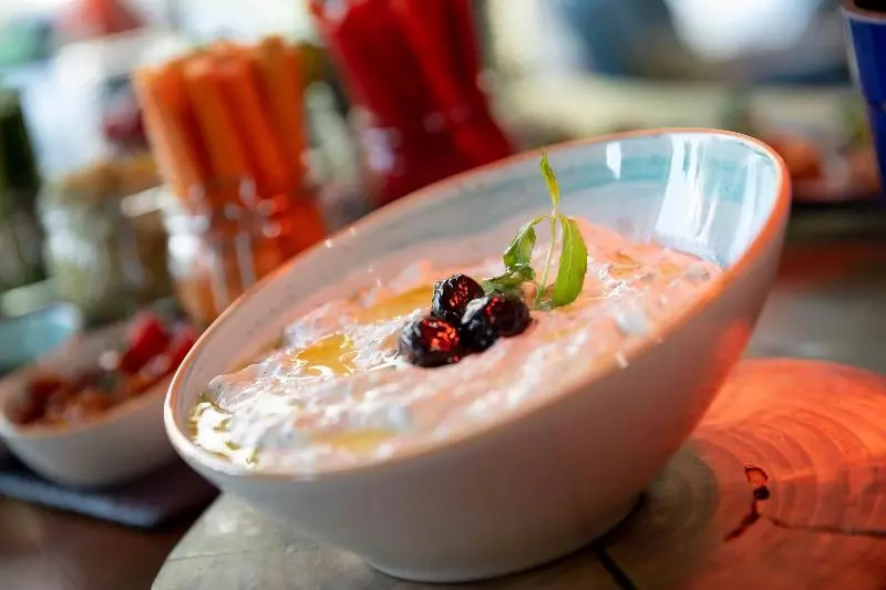 هتل Renaissance Izmir