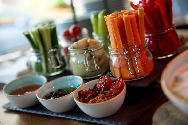 هتل Renaissance Izmir