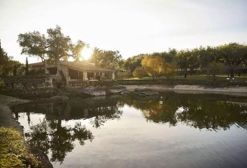 בית מלון כפרי Finca El Cortiñal