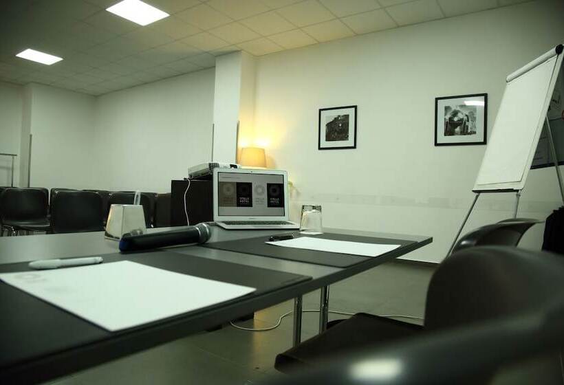 Stelle Hotel The Businest