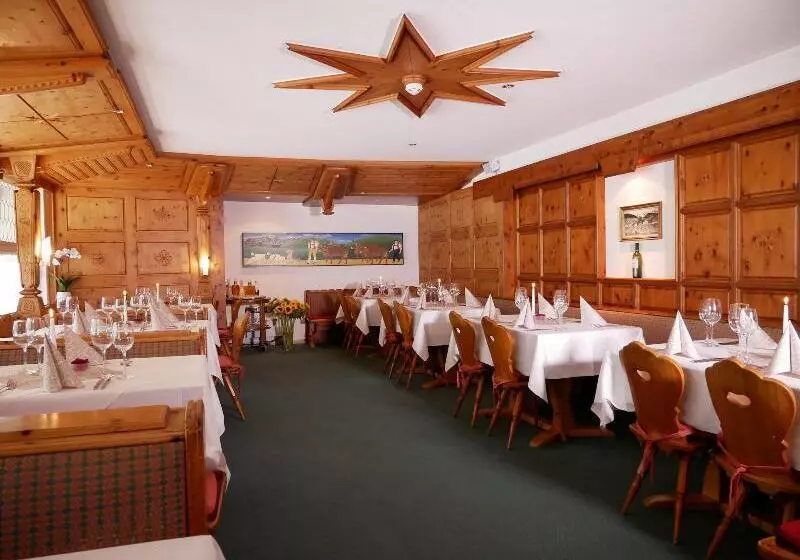 ホテル Sternen Unterwasser