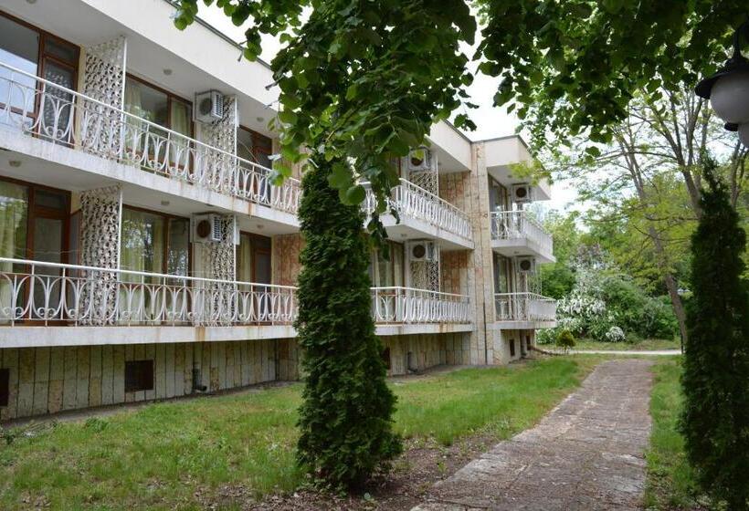 בית מלון כפרי Sunshine Pearl Family