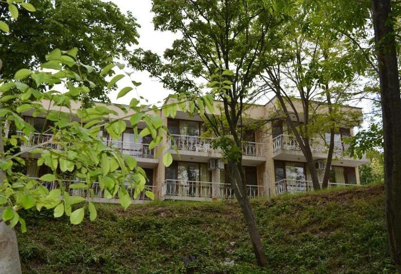 בית מלון כפרי Sunshine Pearl Family