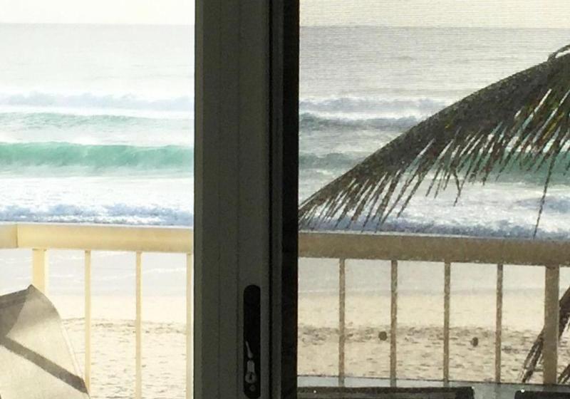 فندق Surfers Horizons Absolute Beachfront Holiday Apart