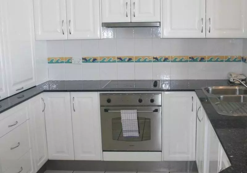 בית מלון כפרי Surfers Horizons Absolute Beachfront Holiday Apart