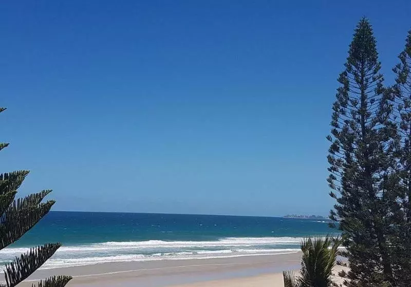 בית מלון כפרי Surfers Horizons Absolute Beachfront Holiday Apart