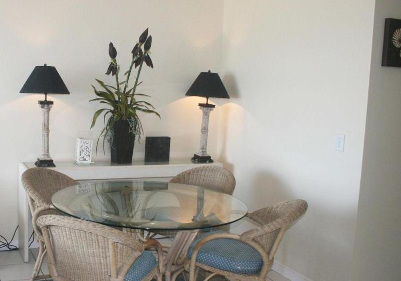 فندق Surfers Horizons Absolute Beachfront Holiday Apart