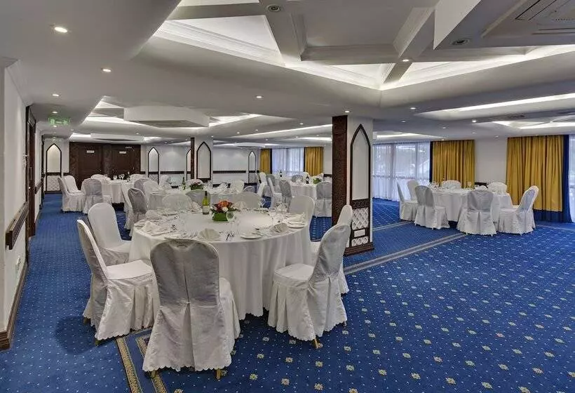 هتل The Heron By Sarovar Portico India