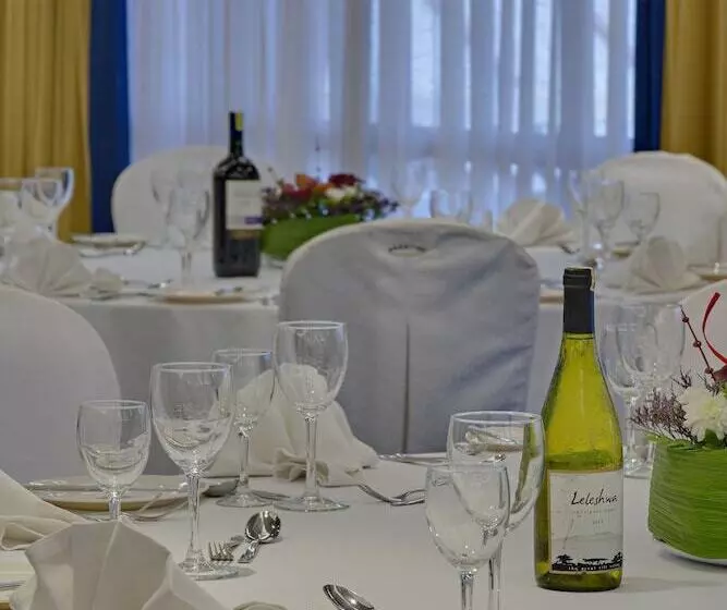 هتل The Heron By Sarovar Portico India