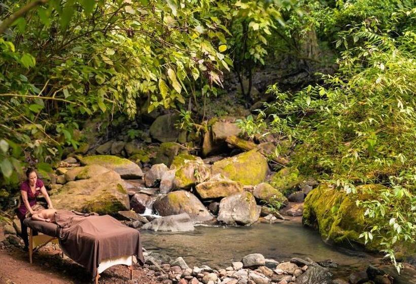 Oxygen Jungle Villas & Spa