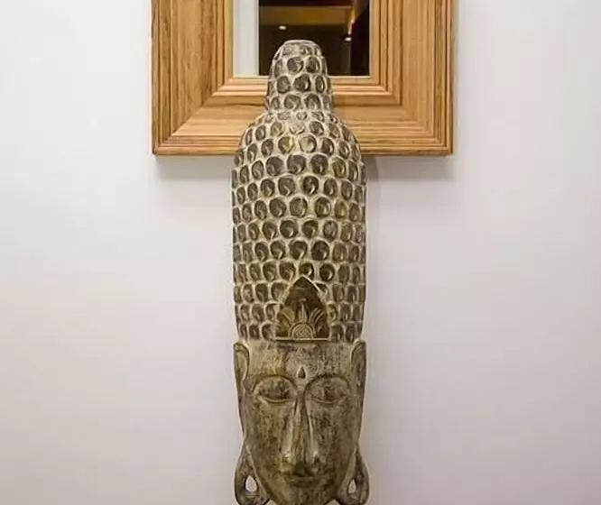 Richmond Apartments By Hoom