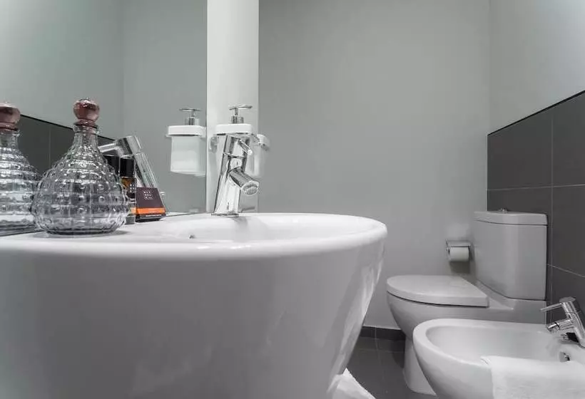 Richmond Apartments By Hoom