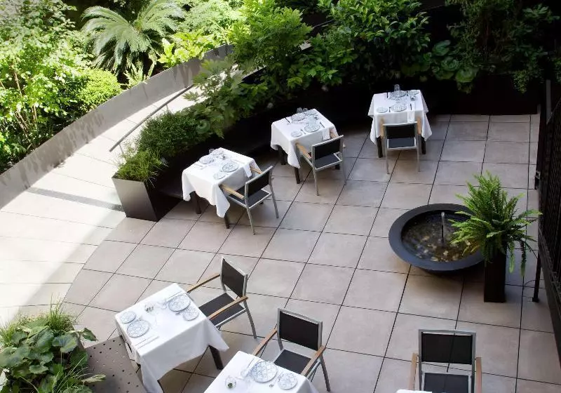 Atocha Hotel Madrid, Tapestry Collection By Hilton