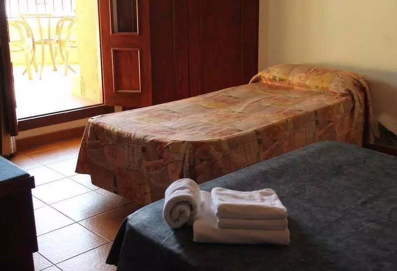 Hostal Leon Dormido