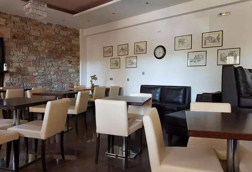 בית מלון כפרי Aposperides