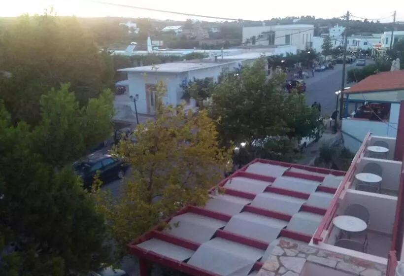 בית מלון כפרי Aposperides