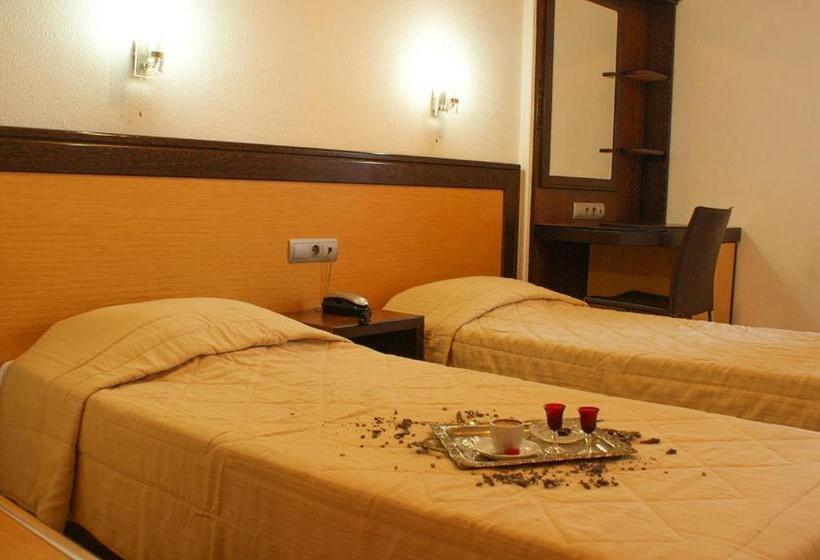 فندق Aposperides