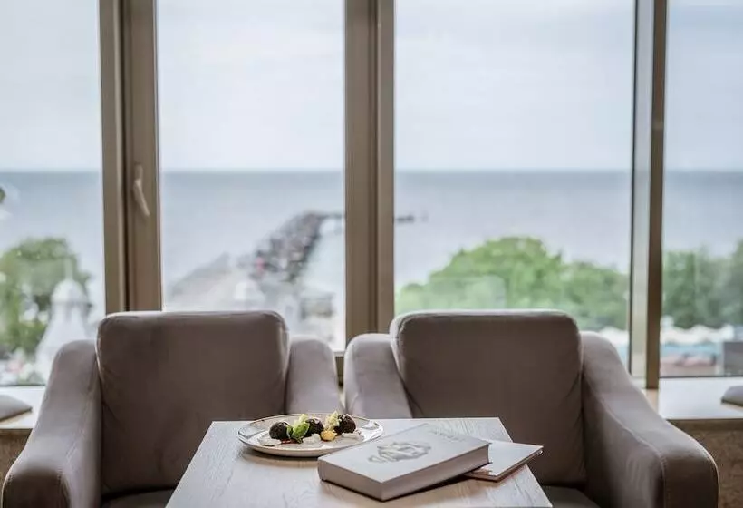 호텔 Aurora Family & Spa