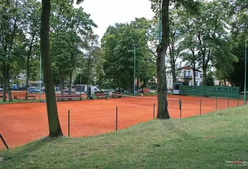 호텔 Aurora Family & Spa