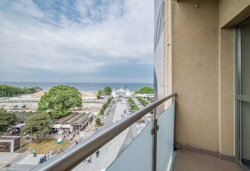 호텔 Aurora Family & Spa