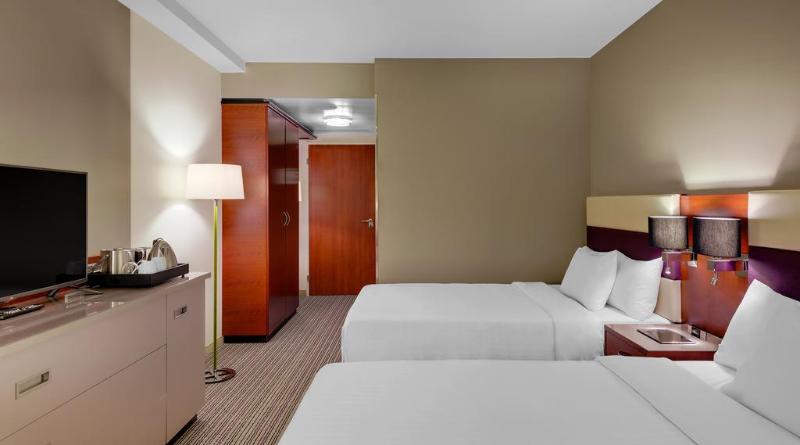 هتل Courtyard By Marriott Zurich North
