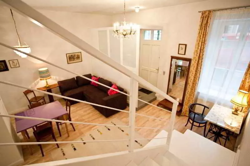 Отель Crystal Suites South Bank