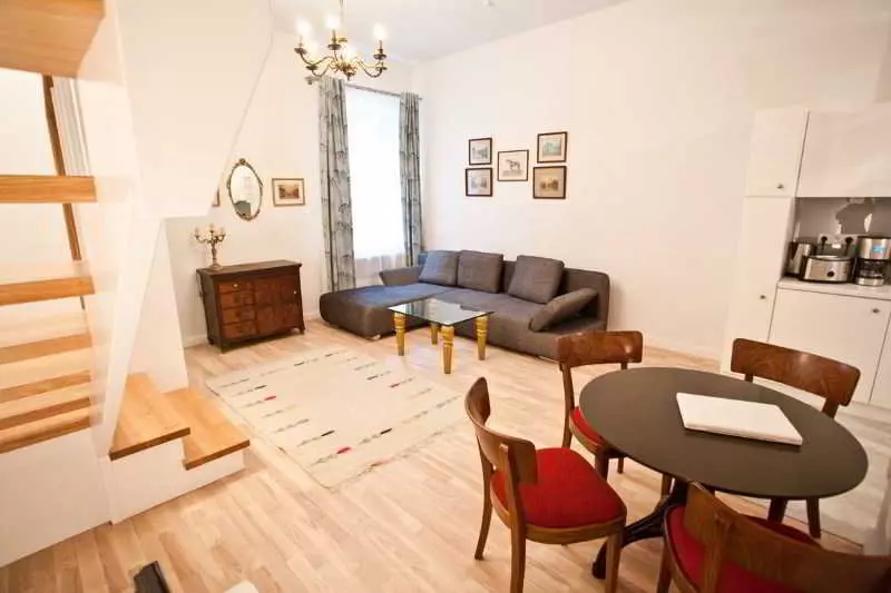 Отель Crystal Suites South Bank