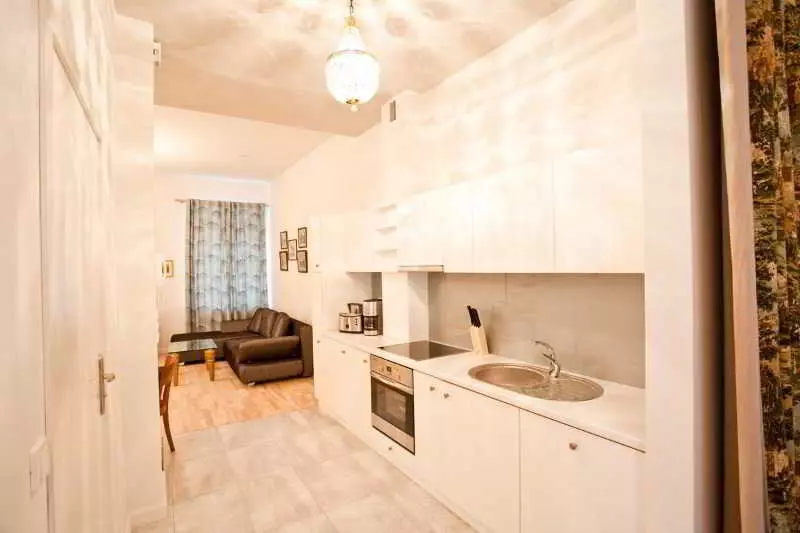 Отель Crystal Suites South Bank