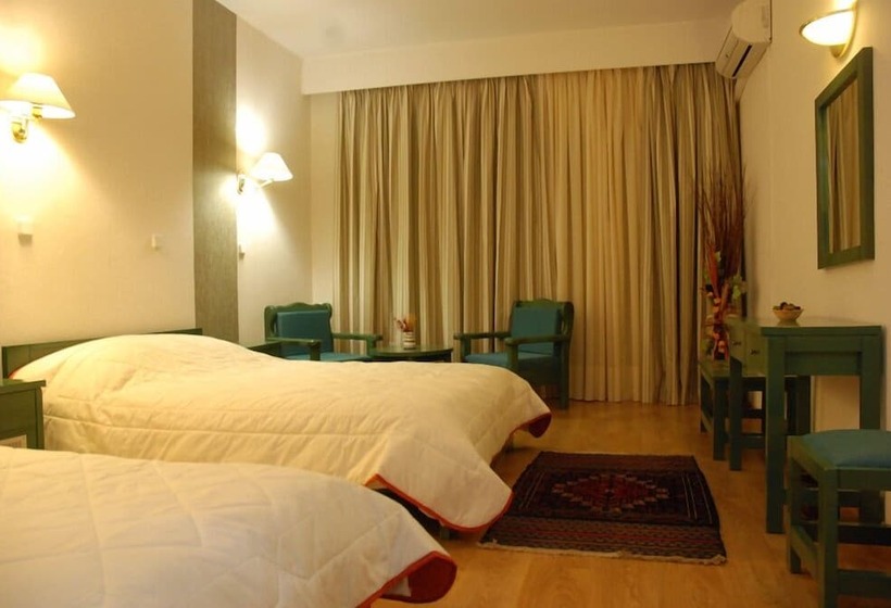 בית מלון כפרי Dryas