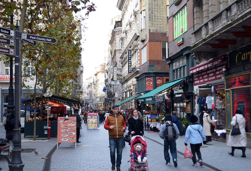 فندق Ferenciek Square Apartments