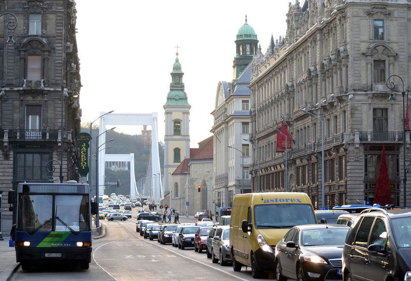 فندق Ferenciek Square Apartments