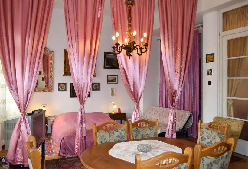 Hotell Ferenciek Square Apartments