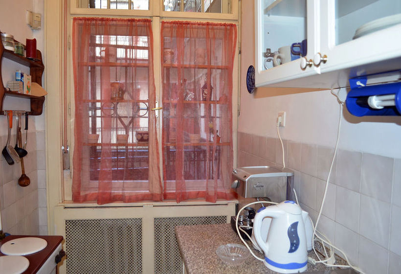 فندق Ferenciek Square Apartments