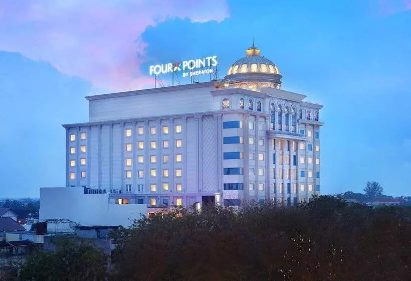 בית מלון כפרי Four Points By Sheraton Medan