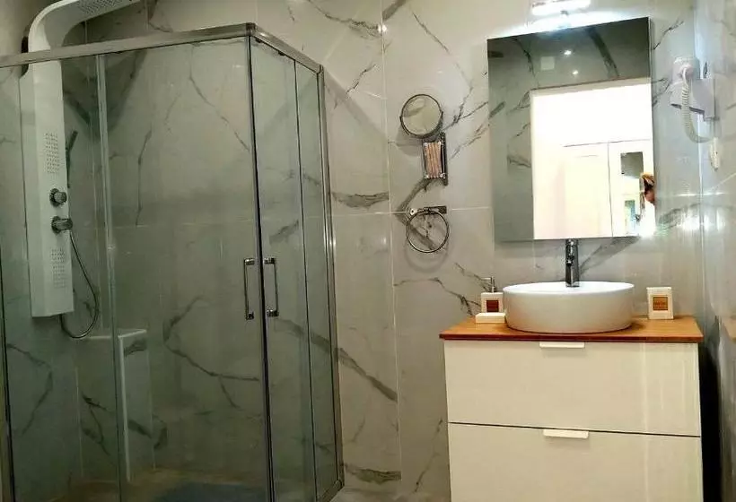 هتل Limnionas Bay Village