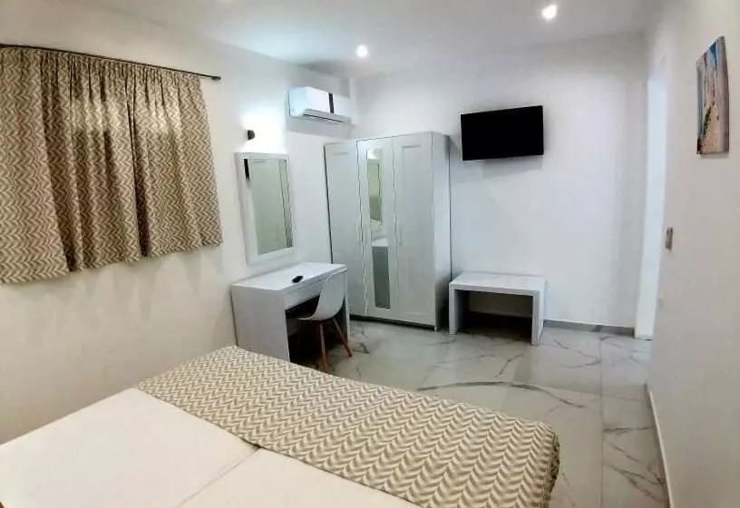 هتل Limnionas Bay Village